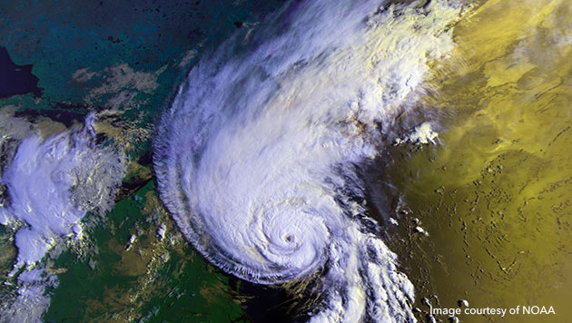 Hurricane_Bob_19_aug_1991_NOAA_1